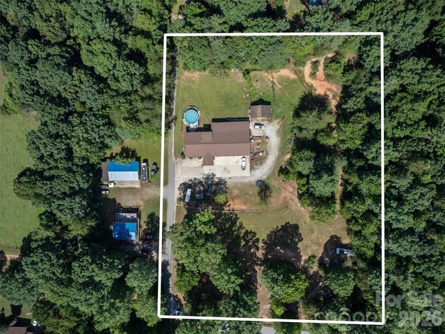 2269 Lee Roy Lane, Lenoir, NC 28645