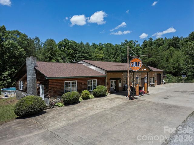 2269 Lee Roy Lane, Lenoir, NC 28645