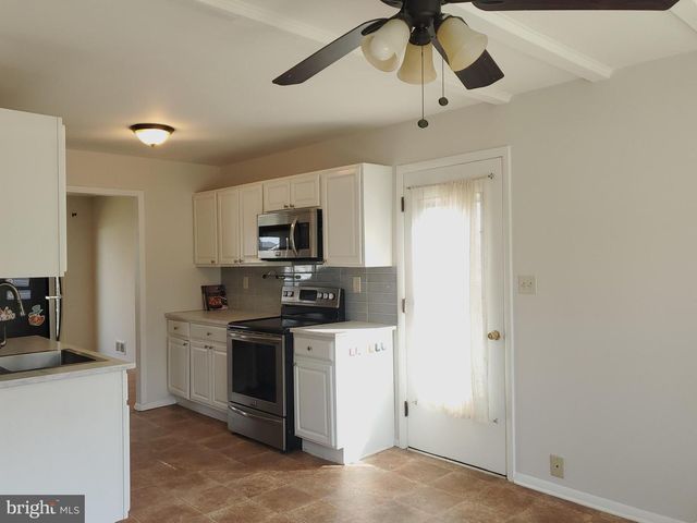 702 W EDMONSTON DR, Rockville, MD 20852