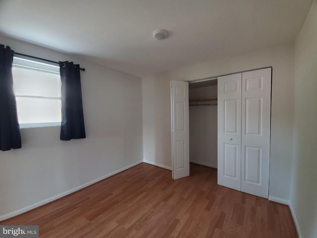 702 W EDMONSTON DR, Rockville, MD 20852