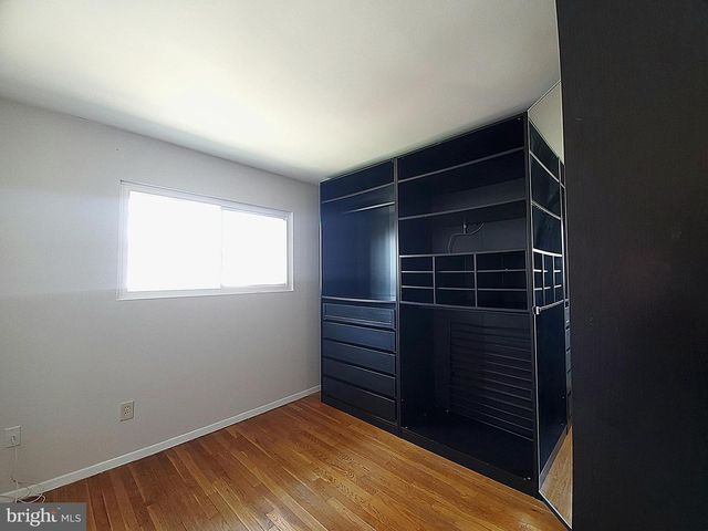 702 W EDMONSTON DR, Rockville, MD 20852