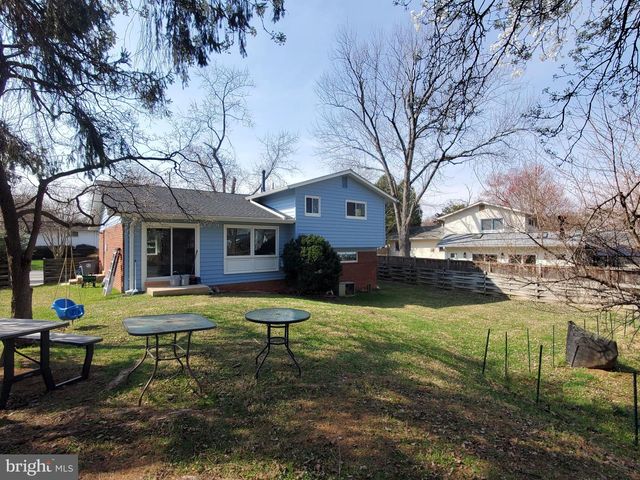 702 W EDMONSTON DR, Rockville, MD 20852