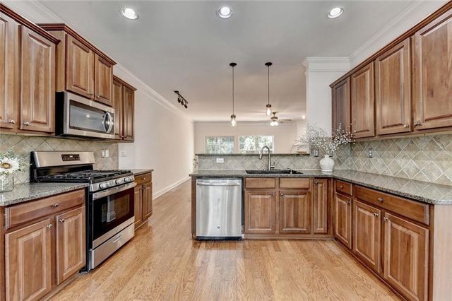 5276 Wellsley Bend, Johns Creek, GA 30005