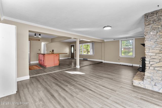 3500 Tyrone Dr, Louisville, KY 40218