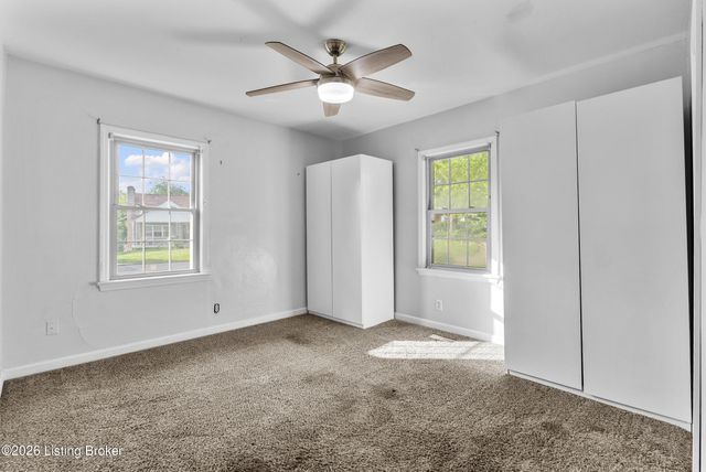 3500 Tyrone Dr, Louisville, KY 40218