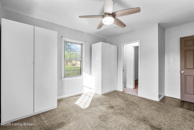3500 Tyrone Dr, Louisville, KY 40218