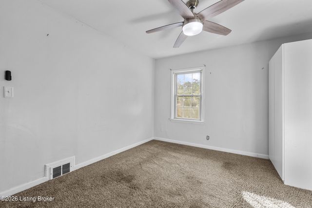 3500 Tyrone Dr, Louisville, KY 40218