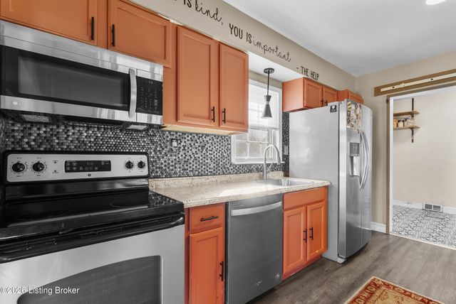 3500 Tyrone Dr, Louisville, KY 40218