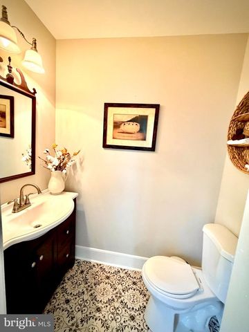 1677 BURLINGTON JACKSONVILLE RD, Bordentown, NJ 08505