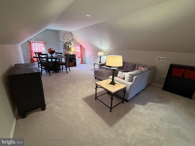 1677 BURLINGTON JACKSONVILLE RD, Bordentown, NJ 08505