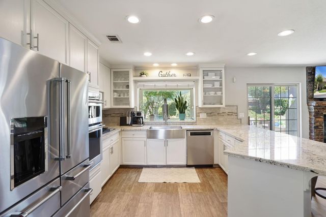 116 Evergreen Dr, Lodi, CA 95242