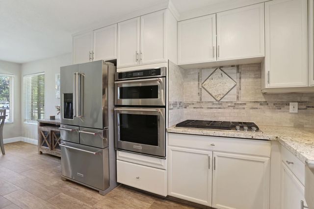 116 Evergreen Dr, Lodi, CA 95242