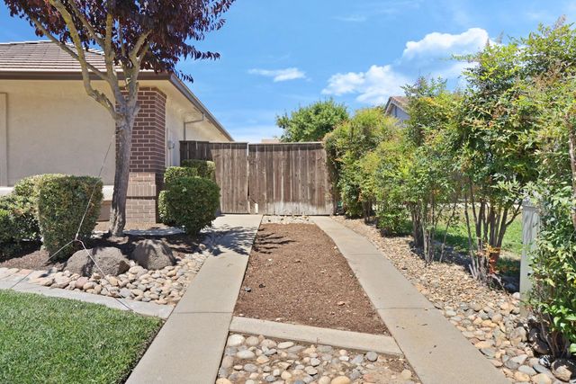 116 Evergreen Dr, Lodi, CA 95242