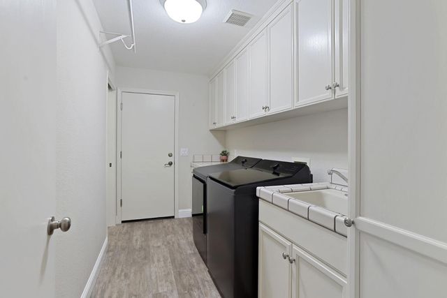 116 Evergreen Dr, Lodi, CA 95242