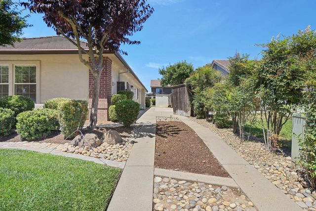 116 Evergreen Dr, Lodi, CA 95242