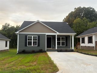 624 W Bell Street, Statesville, NC 28677