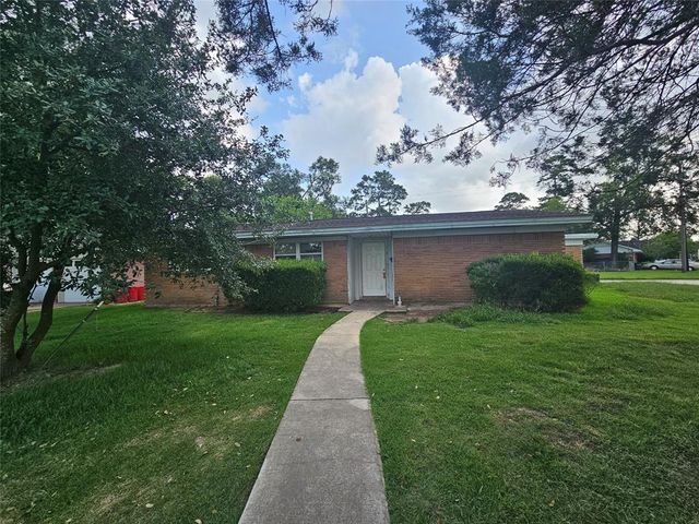 13302 Bretagne Drive, Houston, TX 77015
