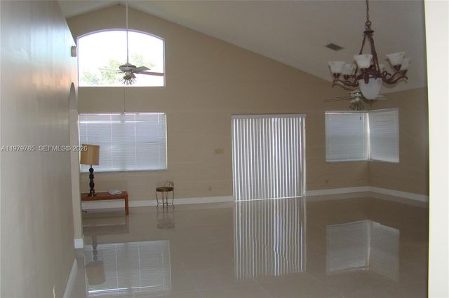 2784 Oakleigh Ln 0, Davie, FL 33328