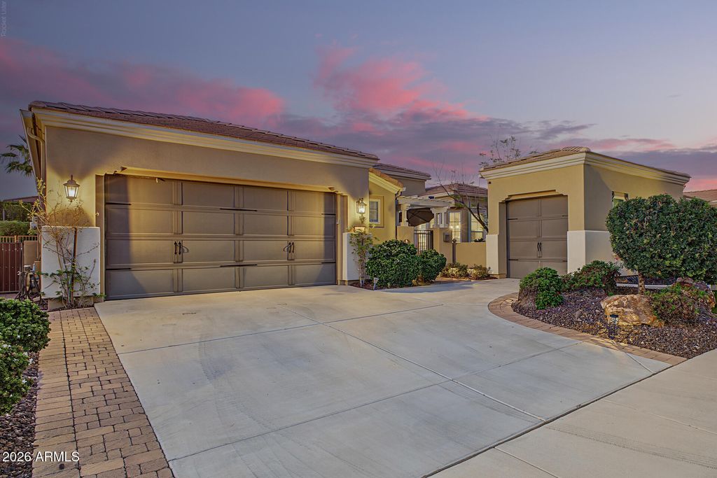 12954 W LONE TREE Trail, Peoria, AZ 85383