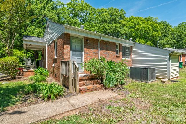 3241 Minnesota Road, Charlotte, NC 28208