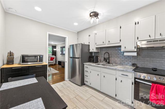 3241 Minnesota Road, Charlotte, NC 28208