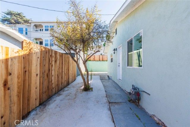 1680 S Rimpau Boulevard, Los Angeles, CA 90019