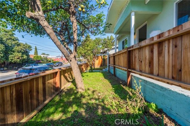 1680 S Rimpau Boulevard, Los Angeles, CA 90019