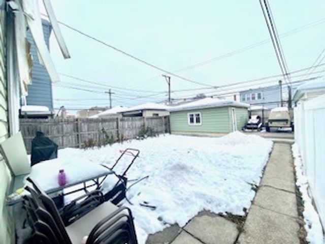 5225 W Deming Place 2, Chicago, IL 60639