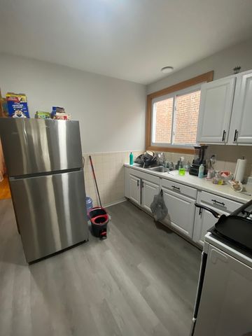 5225 W Deming Place 2, Chicago, IL 60639