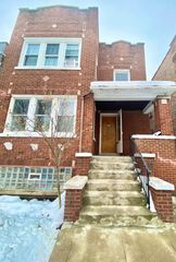5225 W Deming Place 2, Chicago, IL 60639