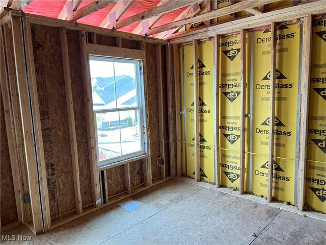 3512 Bushwillow Drive, Green, OH 44685