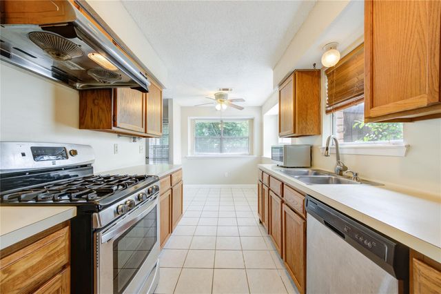 2923 Cottonfield Way, Sugar Land, TX 77479