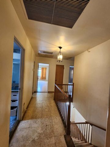 6723 S Euclid Avenue, Chicago, IL 60649