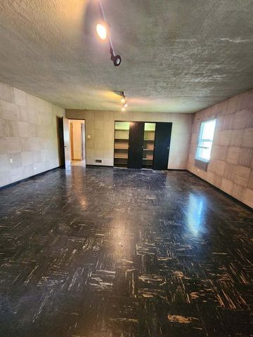 6723 S Euclid Avenue, Chicago, IL 60649