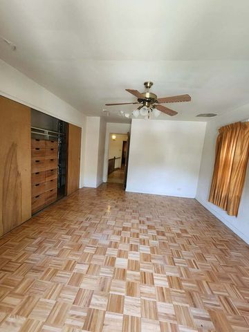 6723 S Euclid Avenue, Chicago, IL 60649