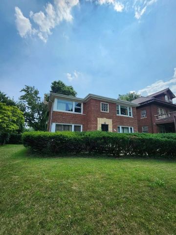 6723 S Euclid Avenue, Chicago, IL 60649