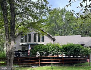 146 ARROWHEAD, Newfoundland, PA 18445