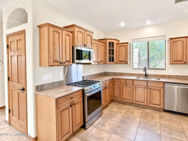 8925 Bougainvillea Court, Las Cruces, NM 88011