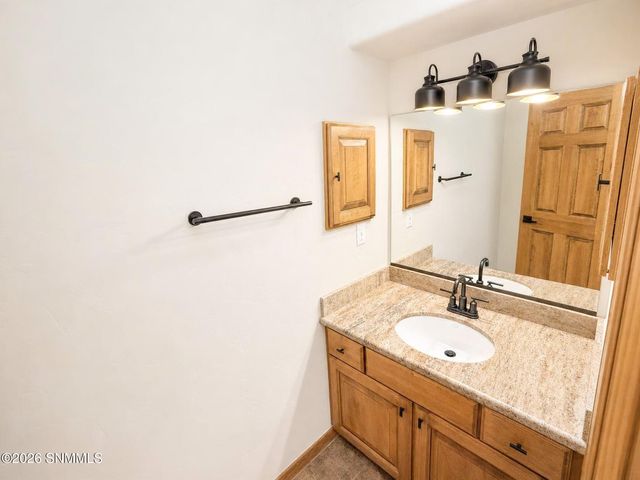 8925 Bougainvillea Court, Las Cruces, NM 88011