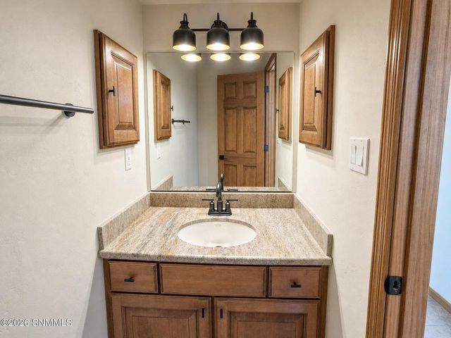 8925 Bougainvillea Court, Las Cruces, NM 88011