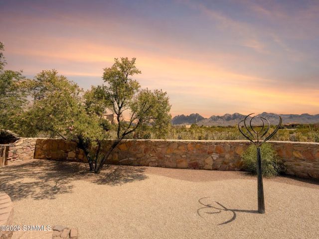 8925 Bougainvillea Court, Las Cruces, NM 88011