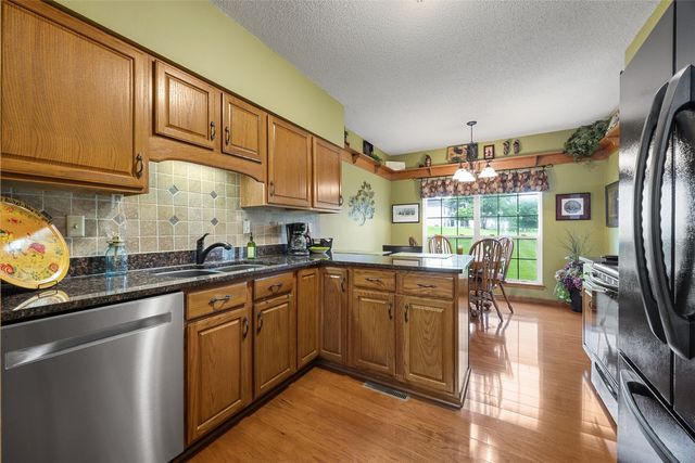 4761 Westchester Drive NE A, Cedar Rapids, IA 52402