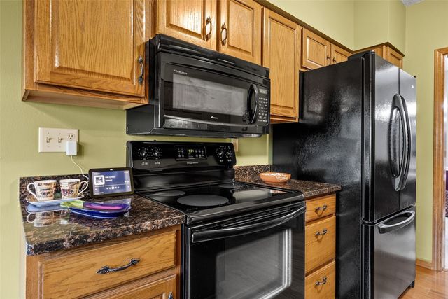 4761 Westchester Drive NE A, Cedar Rapids, IA 52402
