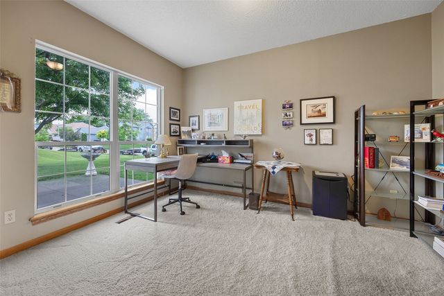 4761 Westchester Drive NE A, Cedar Rapids, IA 52402