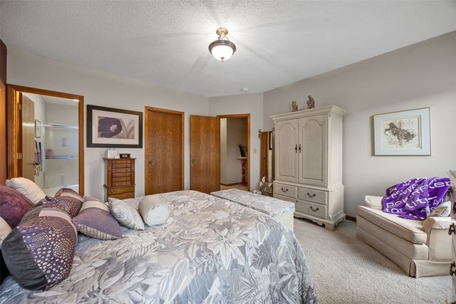 4761 Westchester Drive NE A, Cedar Rapids, IA 52402