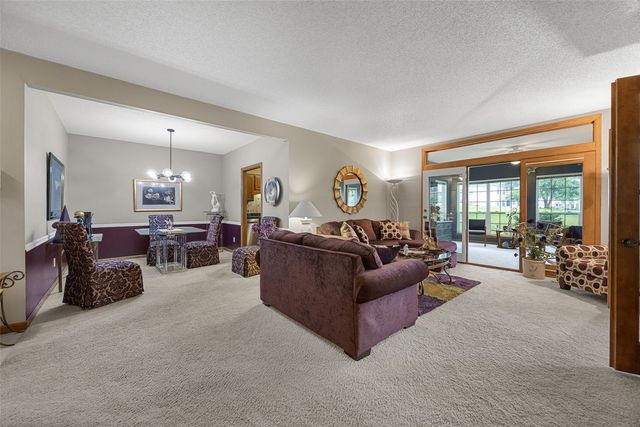 4761 Westchester Drive NE A, Cedar Rapids, IA 52402