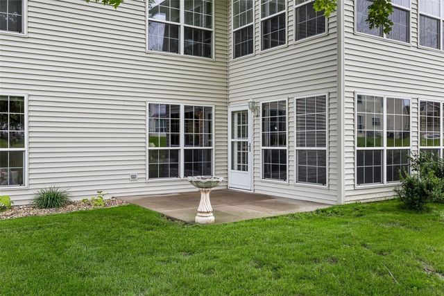 4761 Westchester Drive NE A, Cedar Rapids, IA 52402