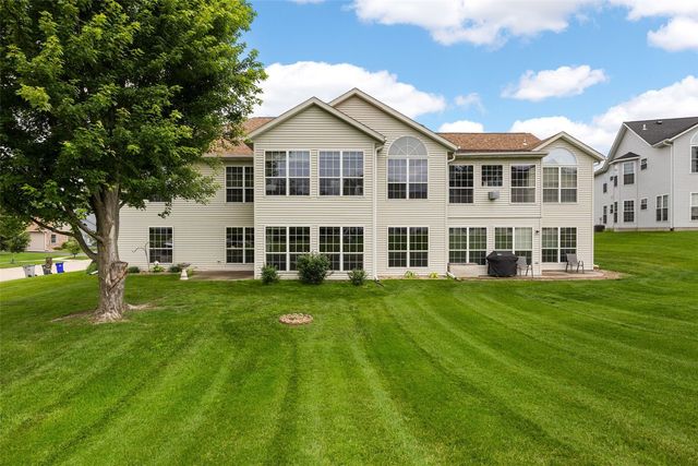 4761 Westchester Drive NE A, Cedar Rapids, IA 52402