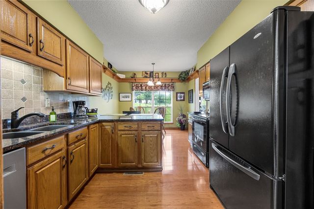 4761 Westchester Drive NE A, Cedar Rapids, IA 52402