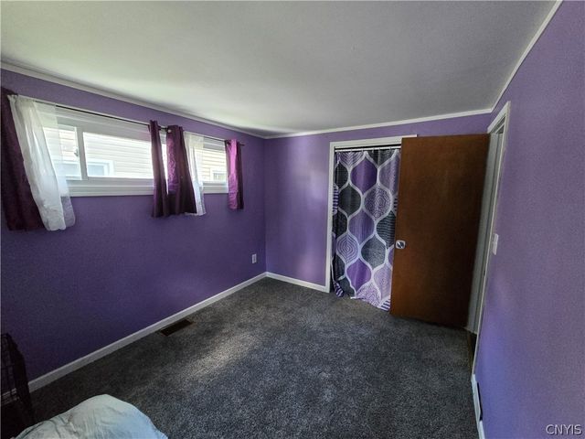211 Mohawk Drive, Salina, NY 13211